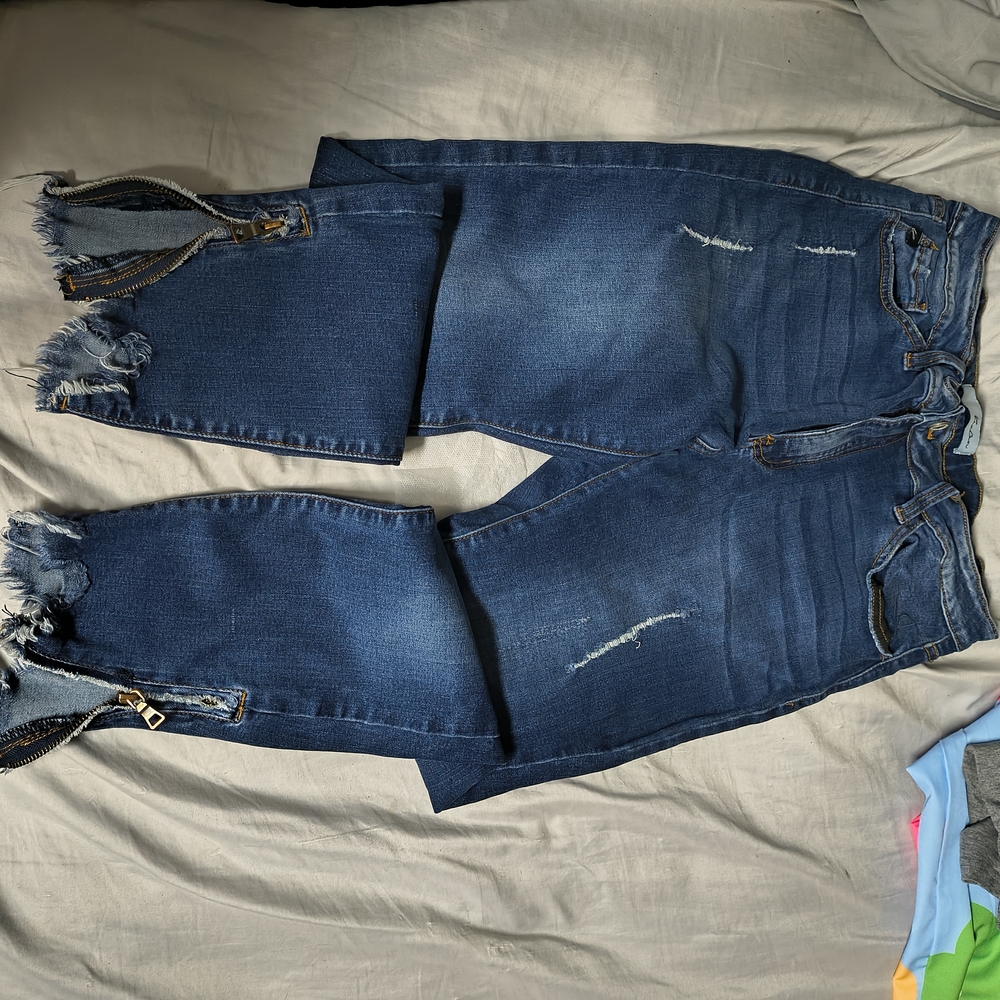 KanCan Blue Distressed Ankle Jeans
